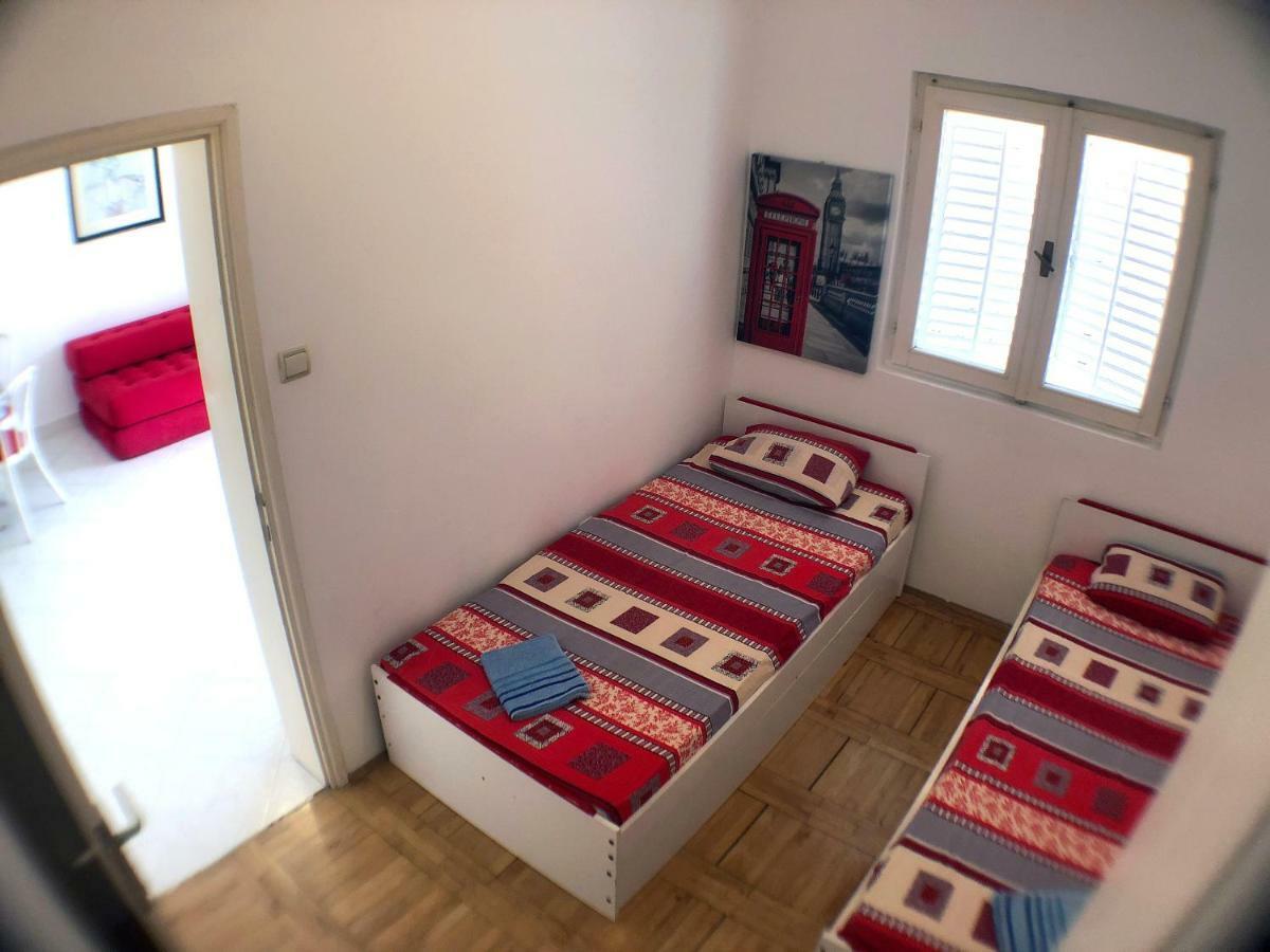 One Bedroom Apartment 500M From The Beach Μπούντβα Εξωτερικό φωτογραφία